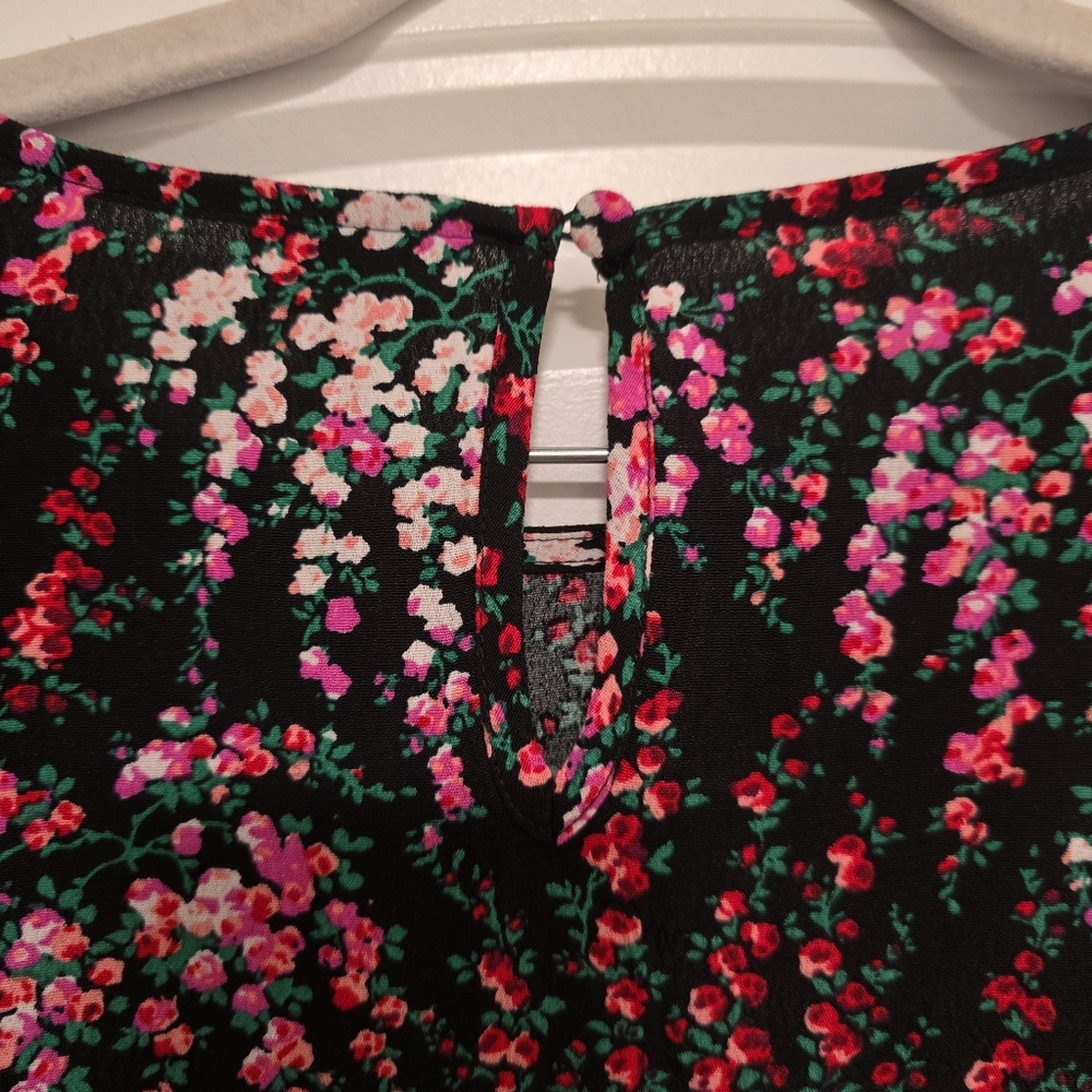 ๐7/25$ J. CREW Printed Puff Sleeve Top - Picture 7 of 7